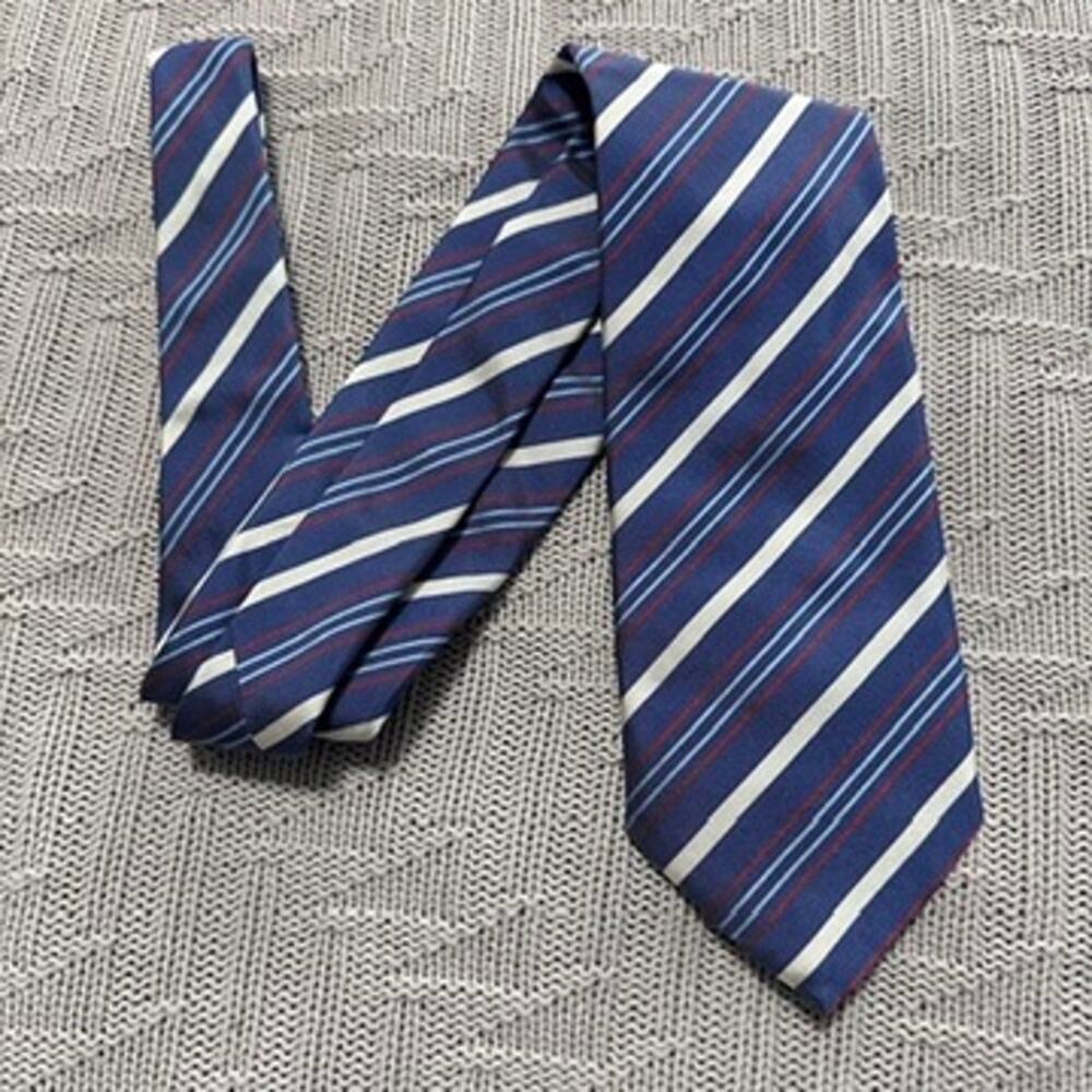 Bergdorf Goodman periwinkle striped silk tie